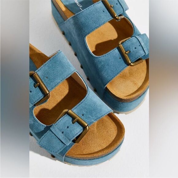 Rule Breaker Flatform Sandals US 9.5-10 - Picture 10 of 11